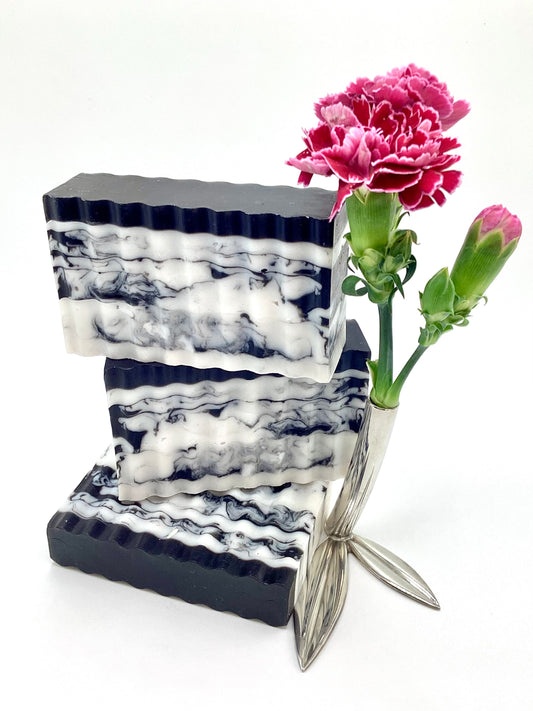 Abela Artisan Charcoal Clay Marble - Amber Fragrance Soap Bar 5 oz - 141 g.